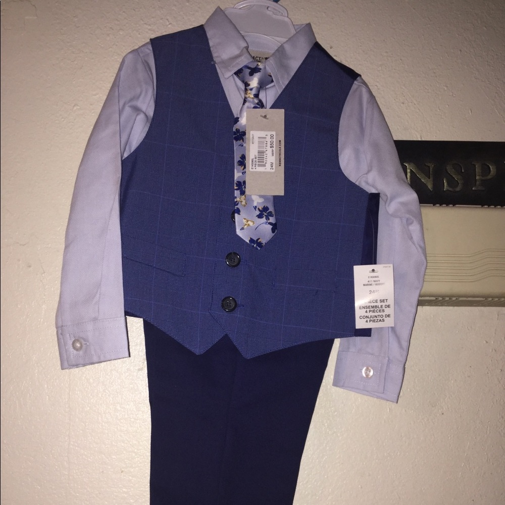 NWT Suit & Tie 24mths